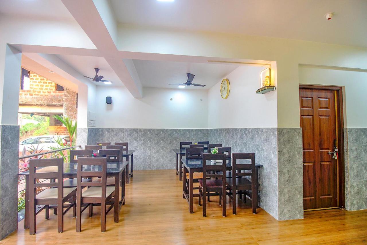 Fabescape Sk Studios With Pool & Gym, Arpora Old Goa Exterior photo