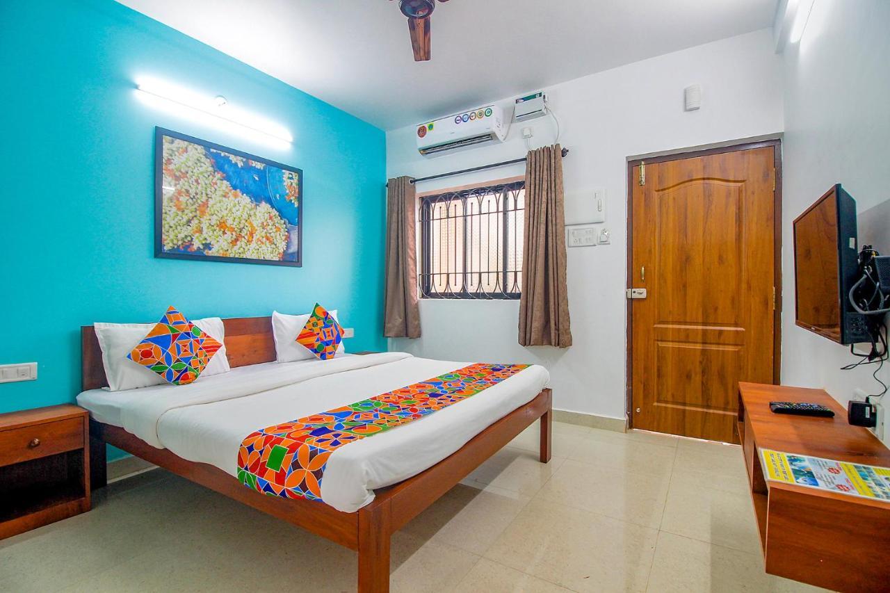 Fabescape Sk Studios With Pool & Gym, Arpora Old Goa Exterior photo