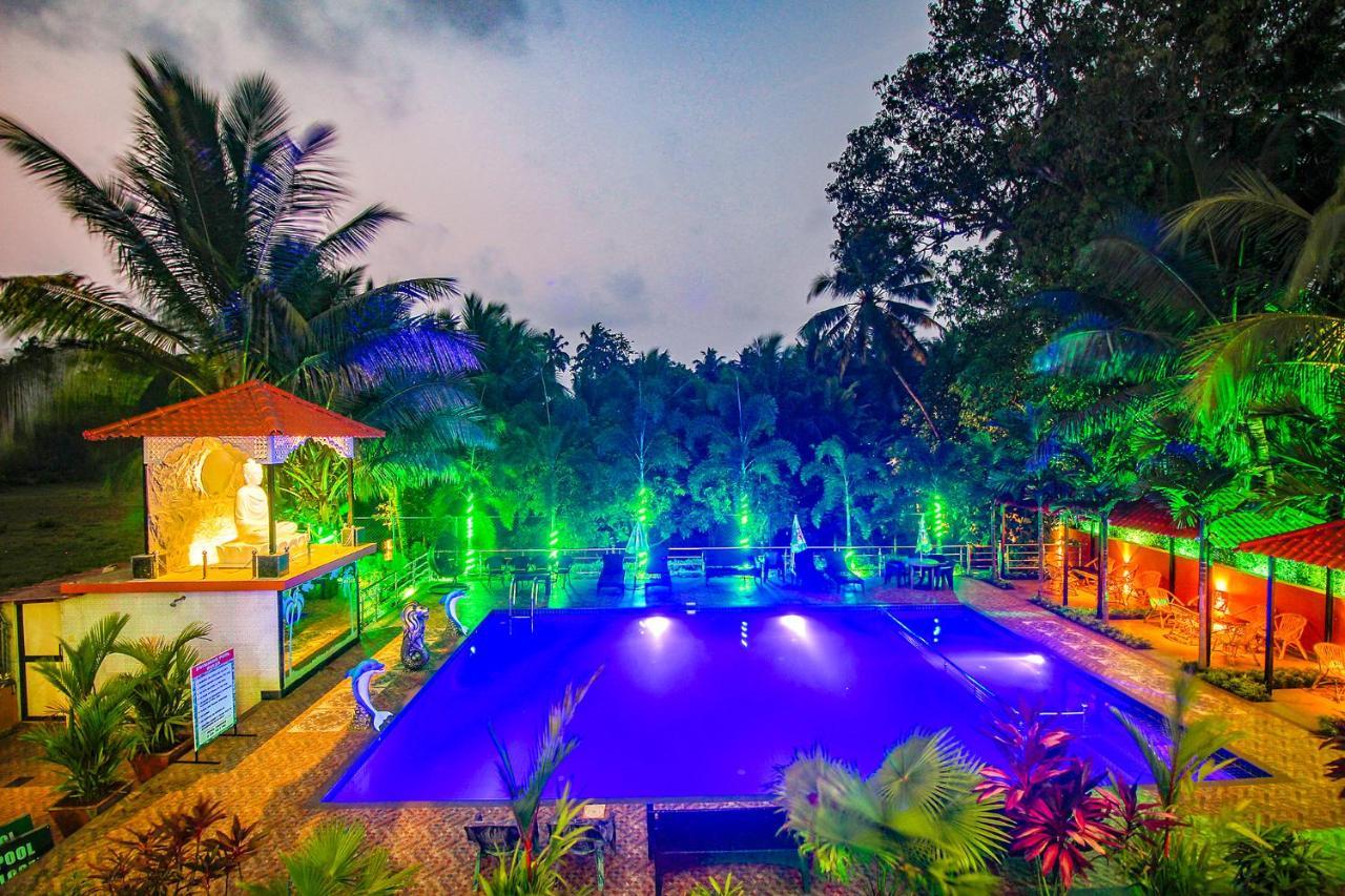 Fabescape Sk Studios With Pool & Gym, Arpora Old Goa Exterior photo