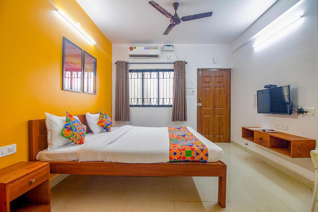 Fabescape Sk Studios With Pool & Gym, Arpora Old Goa Exterior photo